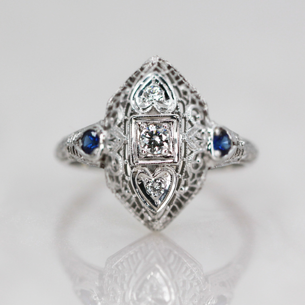 1920s Vintage Platinum Filigree Diamond and Sapphire Ring, in perfect ...