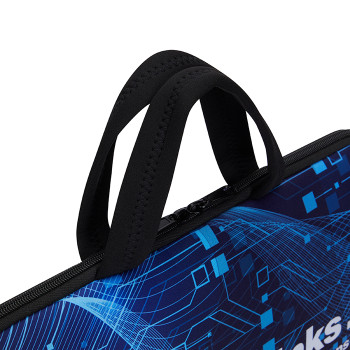 Szublimált, cipzáras neoprén laptop tok bőröndre illeszkedő pánttal.