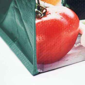 Fekvo formátumú bevásárlótáska: 45x40x20 cm.