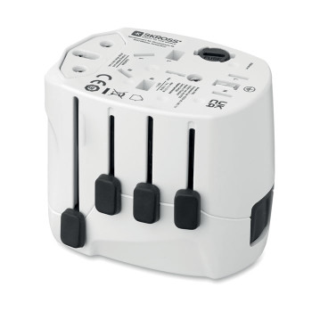 SKROSS PRO 3-pólusú utazó adapter – MO2982