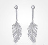 Stitching Leaves 18K Gold Lab-Grown Diamond Earring 0.7ct D VS1 IGI