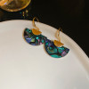 Abalone-Effect Fan Drop Earrings – 30 mm – detail view 3