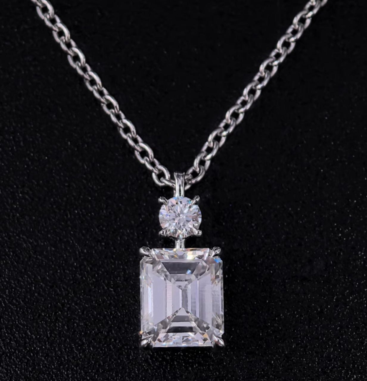 Perfume Bottle 18K White Gold Lab-Grown Diamond Necklace 1ct D VS1 IGI