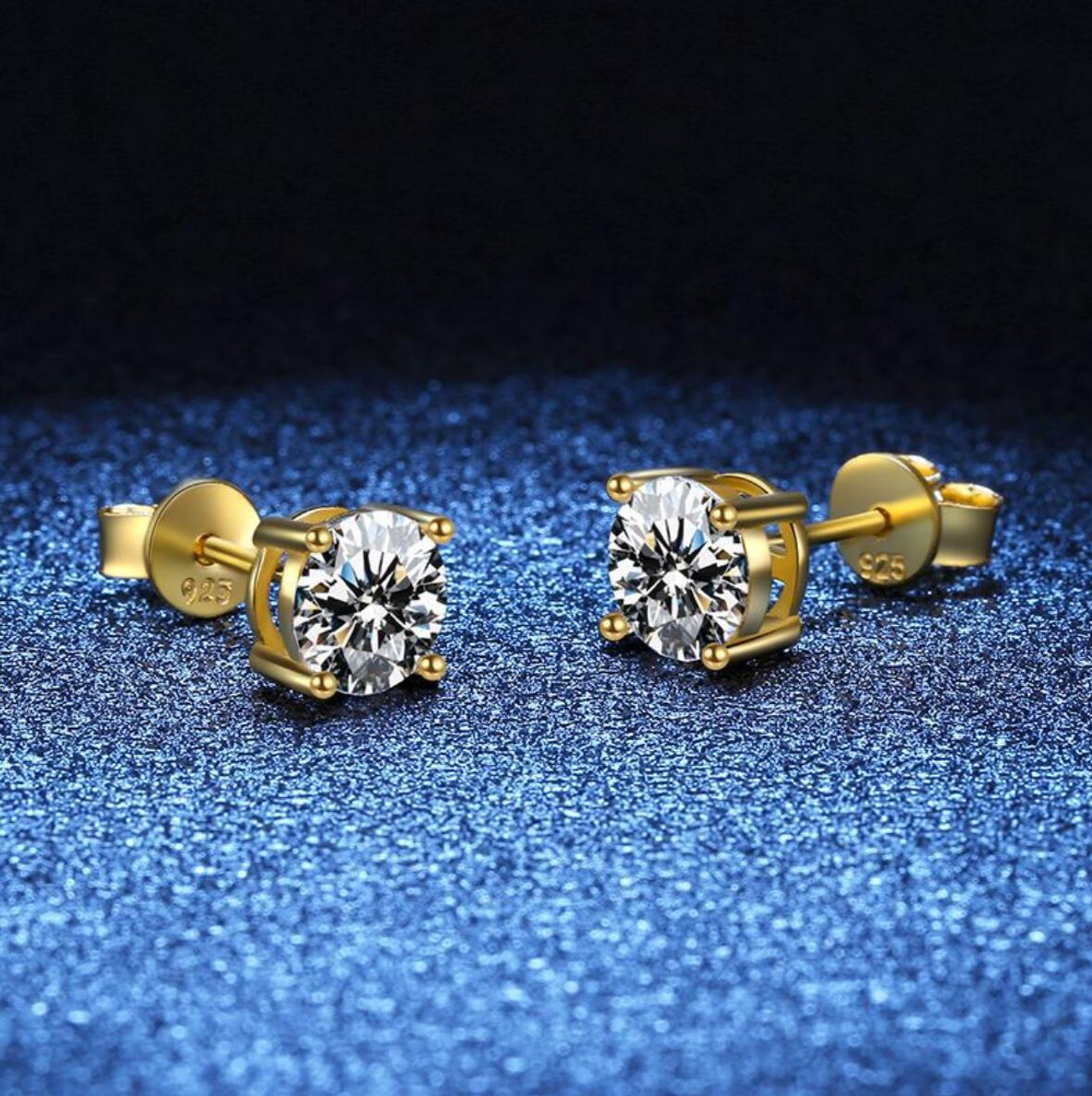Sparkling Timeless Square Stud Earrings