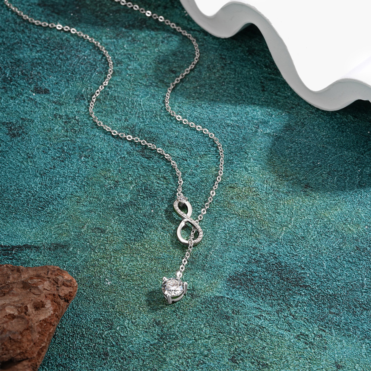 Classic Infinity Loop Chain Necklace