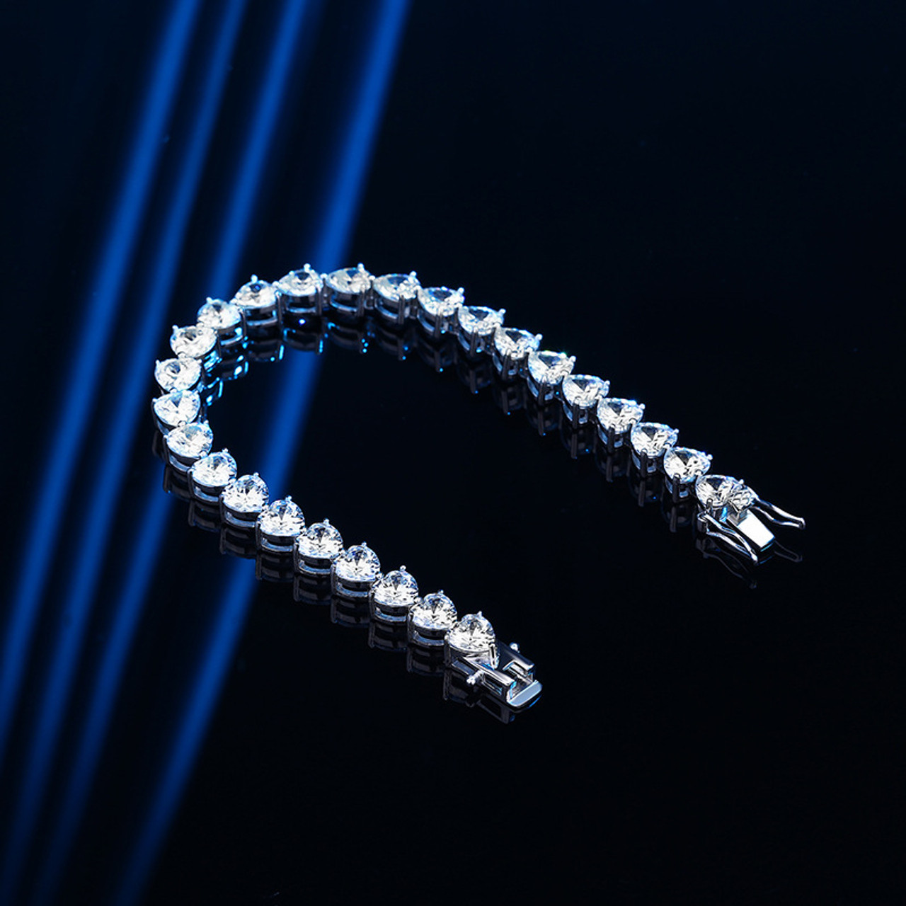 Sparkling Silver Halo Heart Fashion Tennis Bracelet