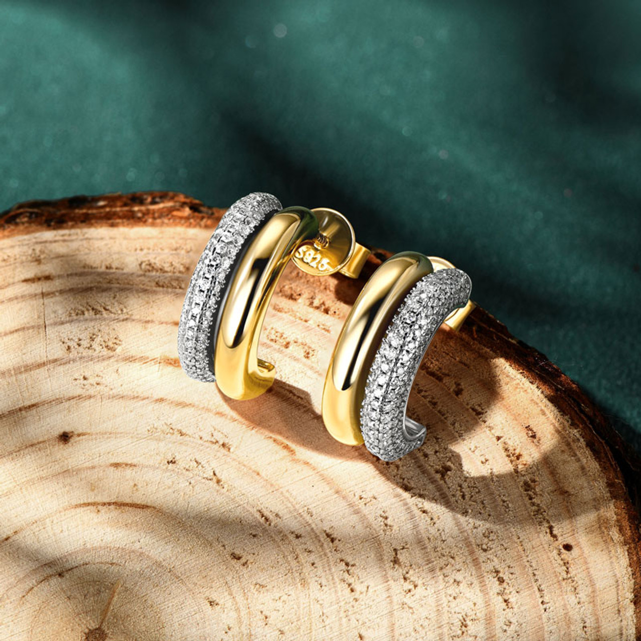 Two-tone Imitation Hoop Entwined Sparkling Moissanite Studs