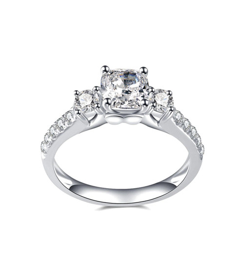 Luxury Group Setting Lab-Grown Diamond Engagement Ring 4 Claw