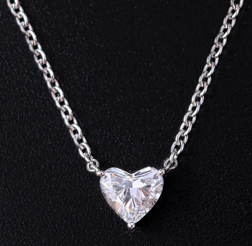 Classic Heart 18K White Gold Lab-Grown Diamond Necklace D VS1 IGI