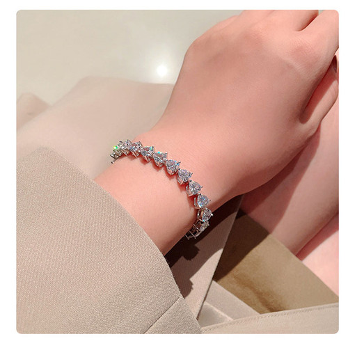 Sparkling Silver Halo Heart Fashion Tennis Bracelet