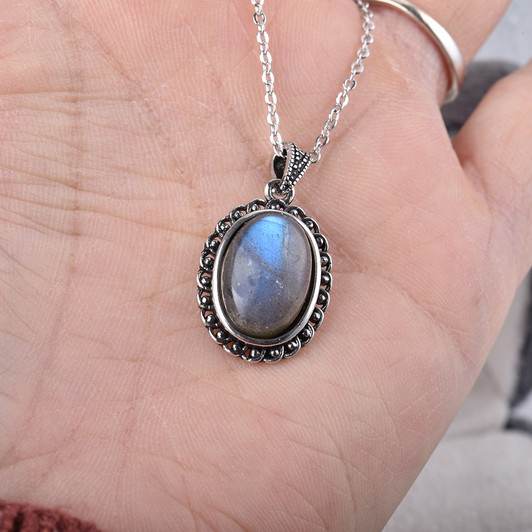 Natural Labradorite Pendant Necklace – Silver Tone (1)