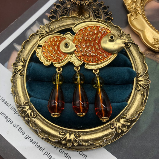 Crystal Fish Enamel Brooch – Gold Tone (1)