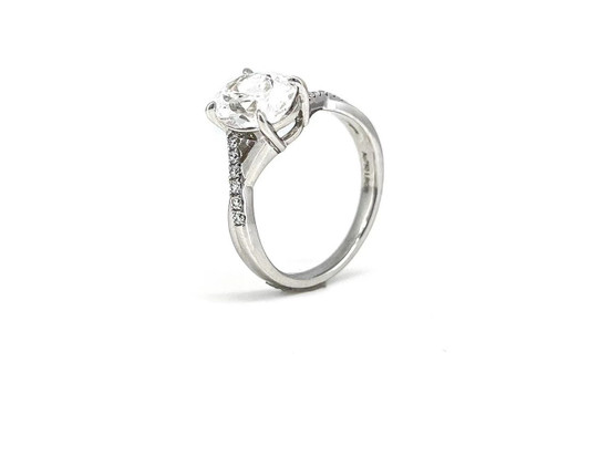 Classic Twisted Arm Lab-Grown Diamond Engagement Ring 4 Claw