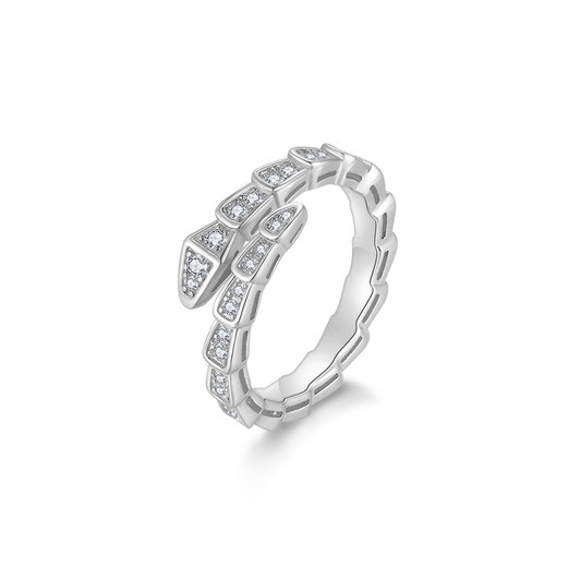 Intertwined Sparkling Moissanite Serpenti Crossover Band