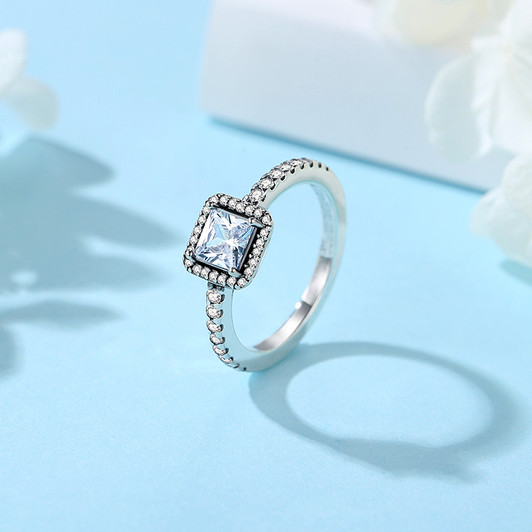EONCO Aria Crown & Heart Sterling Silver Ring product image