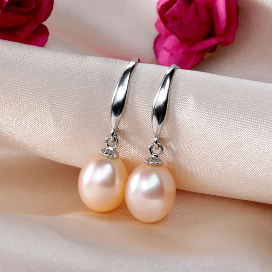 EONCO Coralie Freshwater Pearl Earrings product image