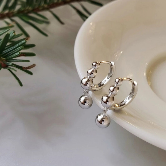 Delicate Sculptural Earrings in 925 Sterling Silver product image
