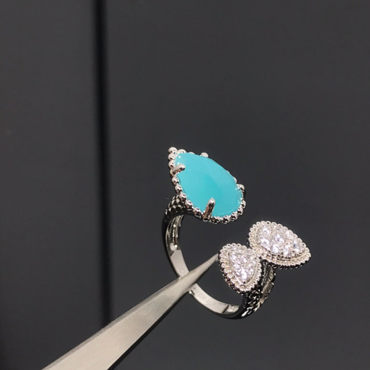 Faye Pearl Statement Ring for Women – Silver Tone