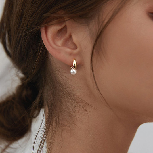 Sterling Silver Pearl Mini Hoop Earrings (1)