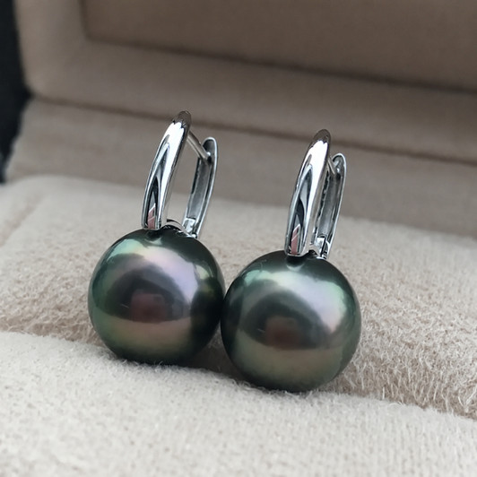 9–10mm Black-Green Pearl Drop Earrings – Sterling Silver (1)