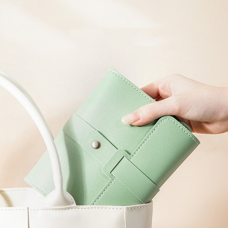 Roll-Up Earring Organiser – Sage Green