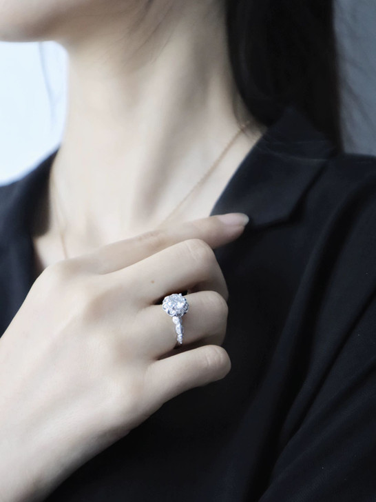 Romantic Flower Bouquet Lab-Grown Diamond Engagement Ring 4 Claw