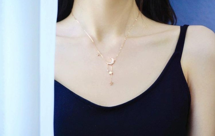 Star and Moon 18K Rose Gold Lab-Grown Diamond Necklace 0.33ct IGI
