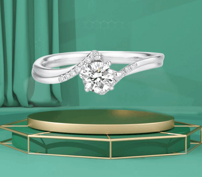 Twist Arm 18K Gold Lab-Grown Diamond Ring 4 Claw