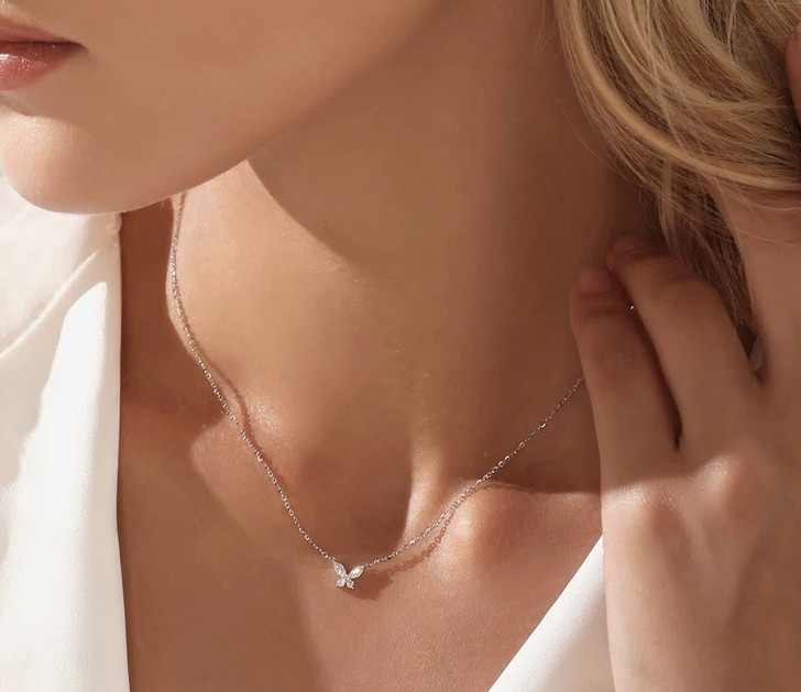 Butterfly 18K Gold Lab-Grown Diamond Necklace 0.1ct IGI