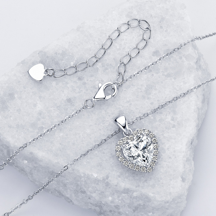 2.0 Carat  Sparkling Heart Shaped Moissanite Pendant Necklace