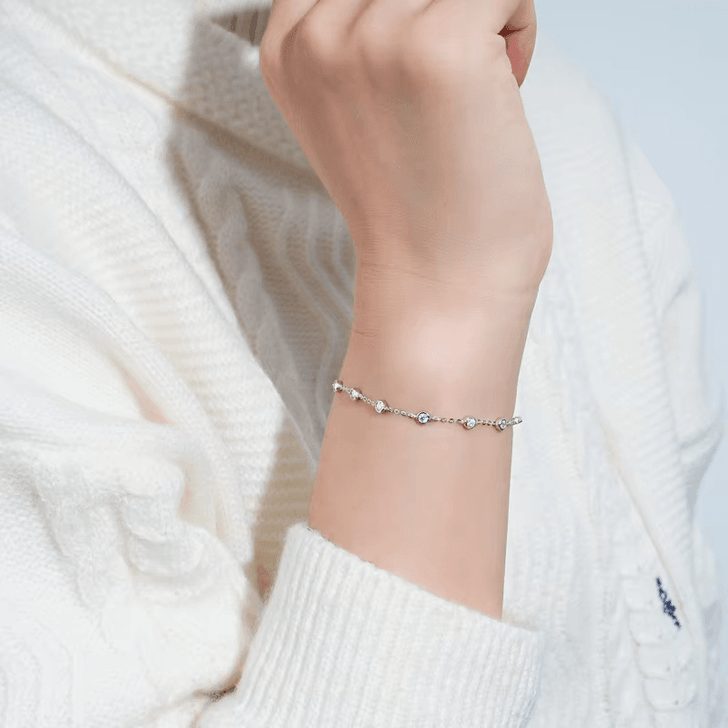 Rounded Sparkling Bezel Fashion Bracelet