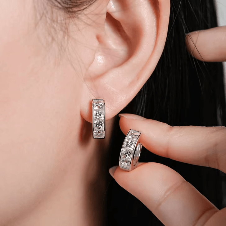 Sparkling Moissanite Hoop Earrings