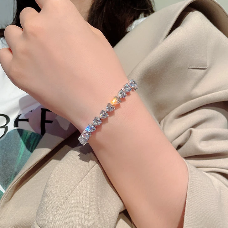 Sparkling Silver Halo Heart Fashion Tennis Bracelet
