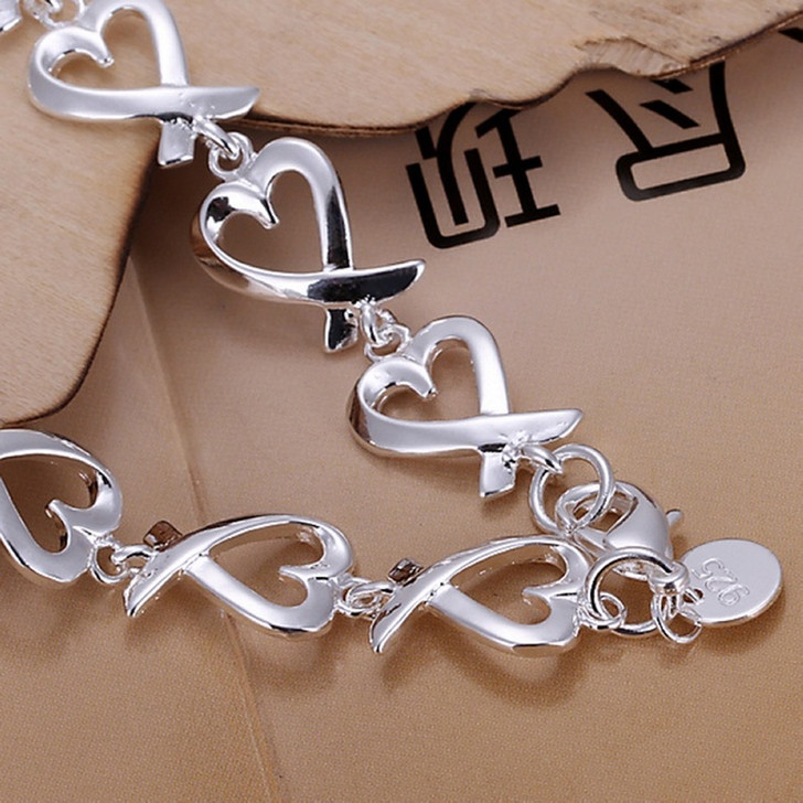 Chain bracelet style B detail