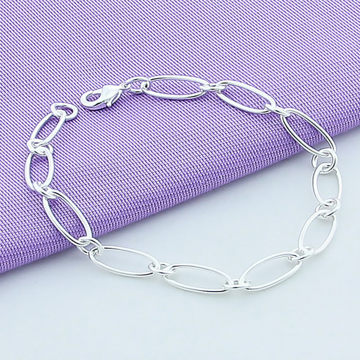 Silver tone bracelet 20cm detail
