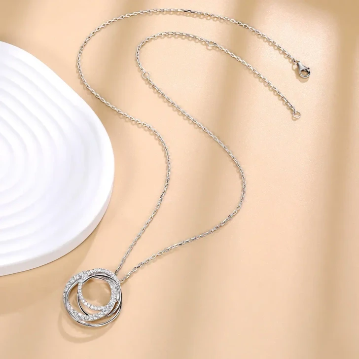 Faye Moissanite Circle Pendant Necklace – Silver Tone