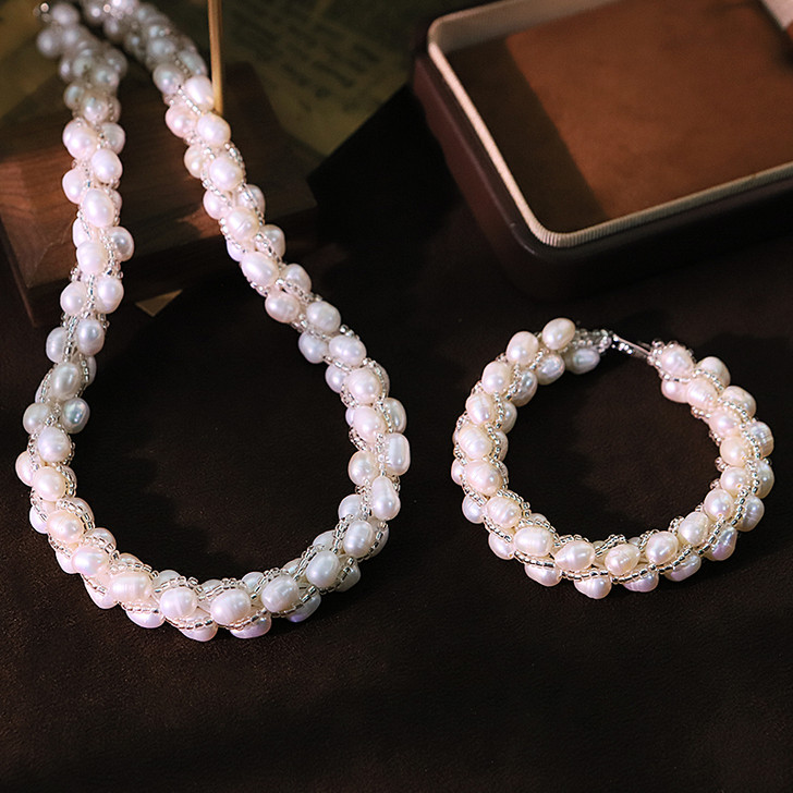 Jade Freshwater Pearl Classic Bracelet for Women – Pictured Finish