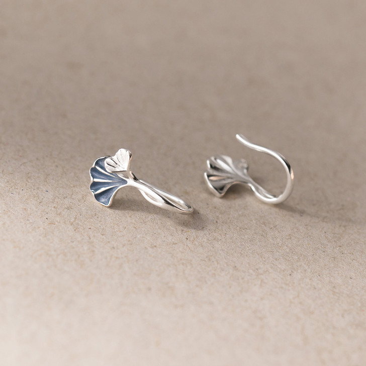 Ginkgo Leaf Earrings – Sterling Silver E3151 – detail view 3