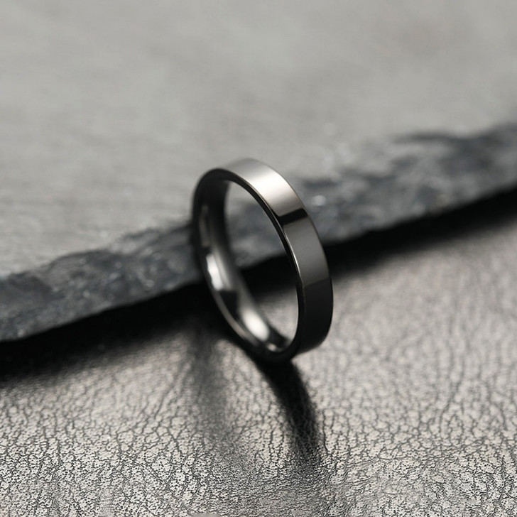 Black Stainless Steel Band Ring – 4 mm, US Size 9