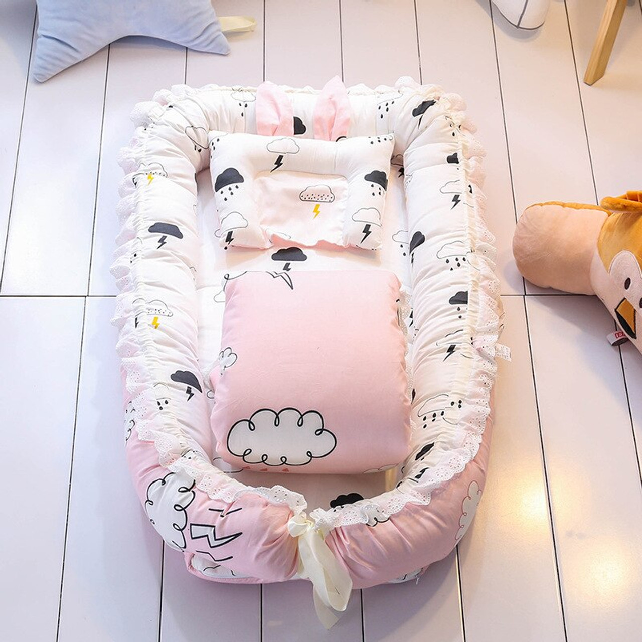 Baby Nest Bed with Pillow 85*50cm Portable Crib Travel Bed Infant