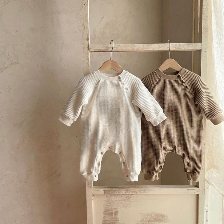 Long Sleeve Knitted Baby Round Neck Bodysuit with Front Buttons