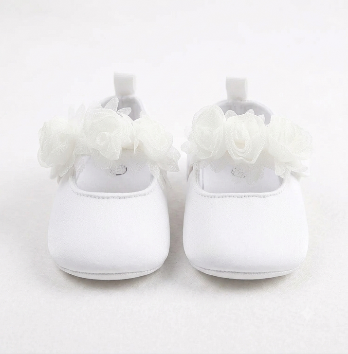 Generic White Floral Mary Jane Shoes With Headband, white baby shoes decorated with fabric flowers and pearl embellishments for special occasions.