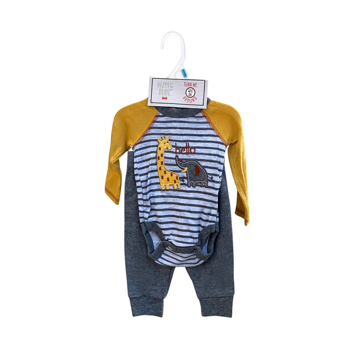 Generic Giraffe Layette Set 4 Piece, colorful baby clothing set with giraffe and elephant embroidery, includes onesie and matching pants.