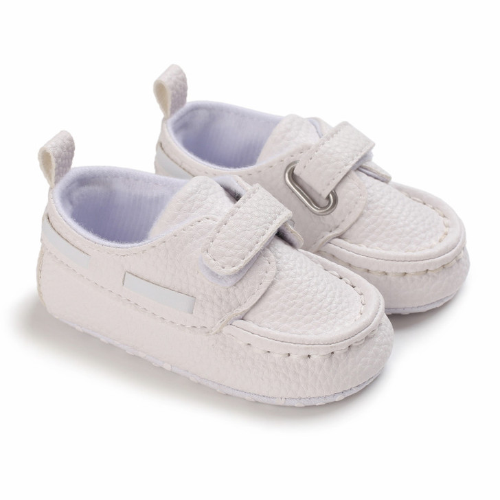 Generic White Shoe Baby Boy White, soft leather baby shoes with Velcro straps for infants.