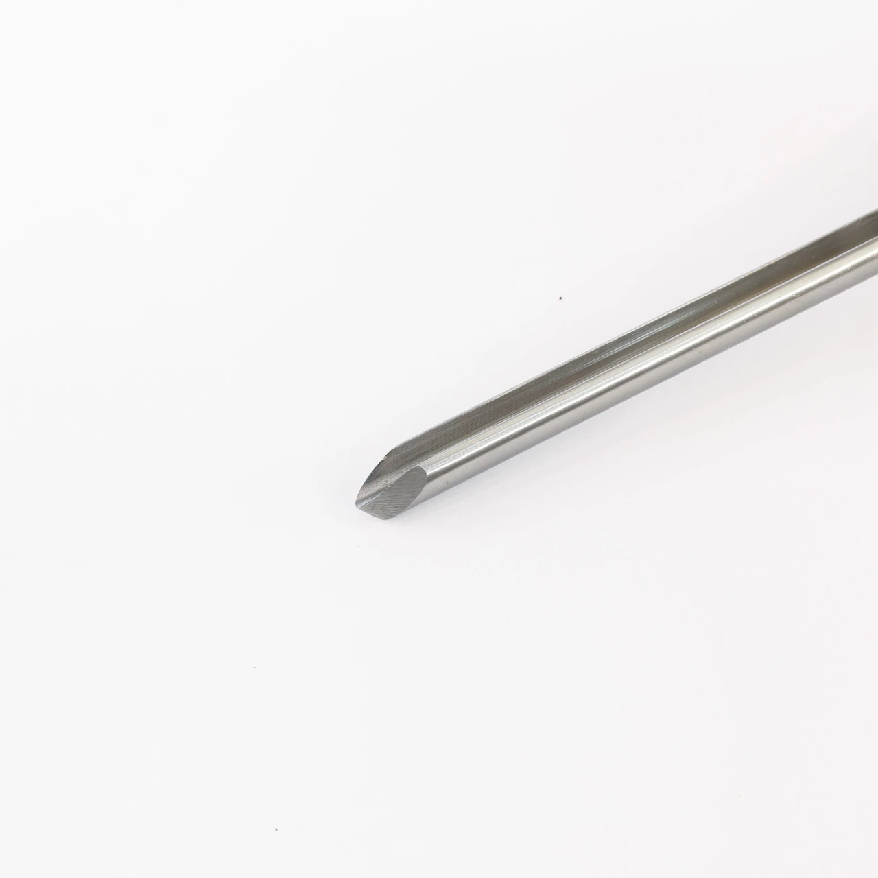 Henry Taylor Diamic, HS165, 1/2" Superflute Bowl Gouge Ellsworth Grind - 5/8" Bar Stock with 16" Handle