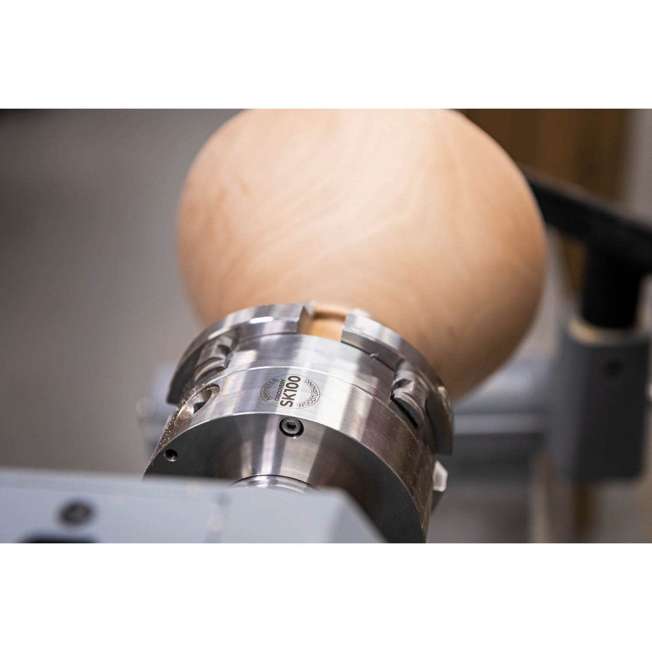 Axminster Woodturning, Discovery SK100 Chuck Body Only with M33 x 3.5mm Backplate (No Jaws)