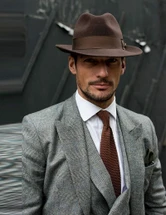 Best Hats to Wear with Suits: 5 Classic Men's Styles