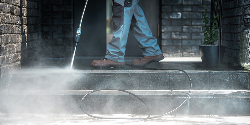 Can You Use a Pressure Washer in Freezing Temperatures?