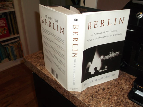Berlin | | 9780312185374