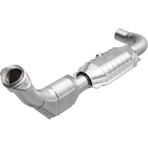 Magnaflow 447113 - 1999-2000 Ford Expedition California Grade CARB Compliant Direct-Fit Catalytic Converter